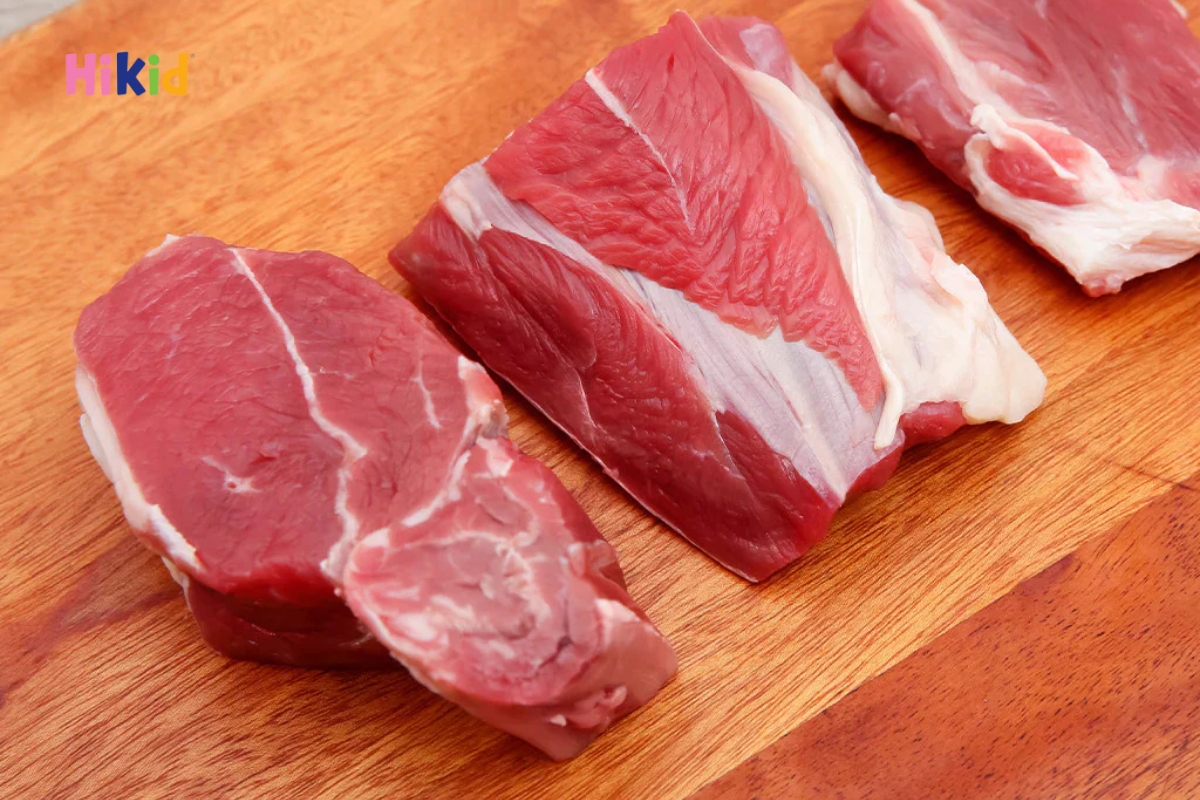 Thịt bò là một trong những loại thức ăn hỗ trợ tăng chiều cao
