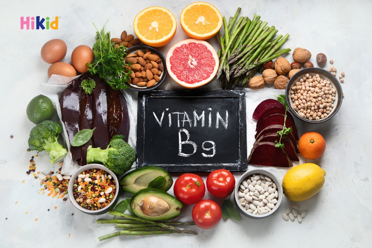 Vitamin B9 có nhiều trong rau lá xanh đậm, đậu, cam,...
