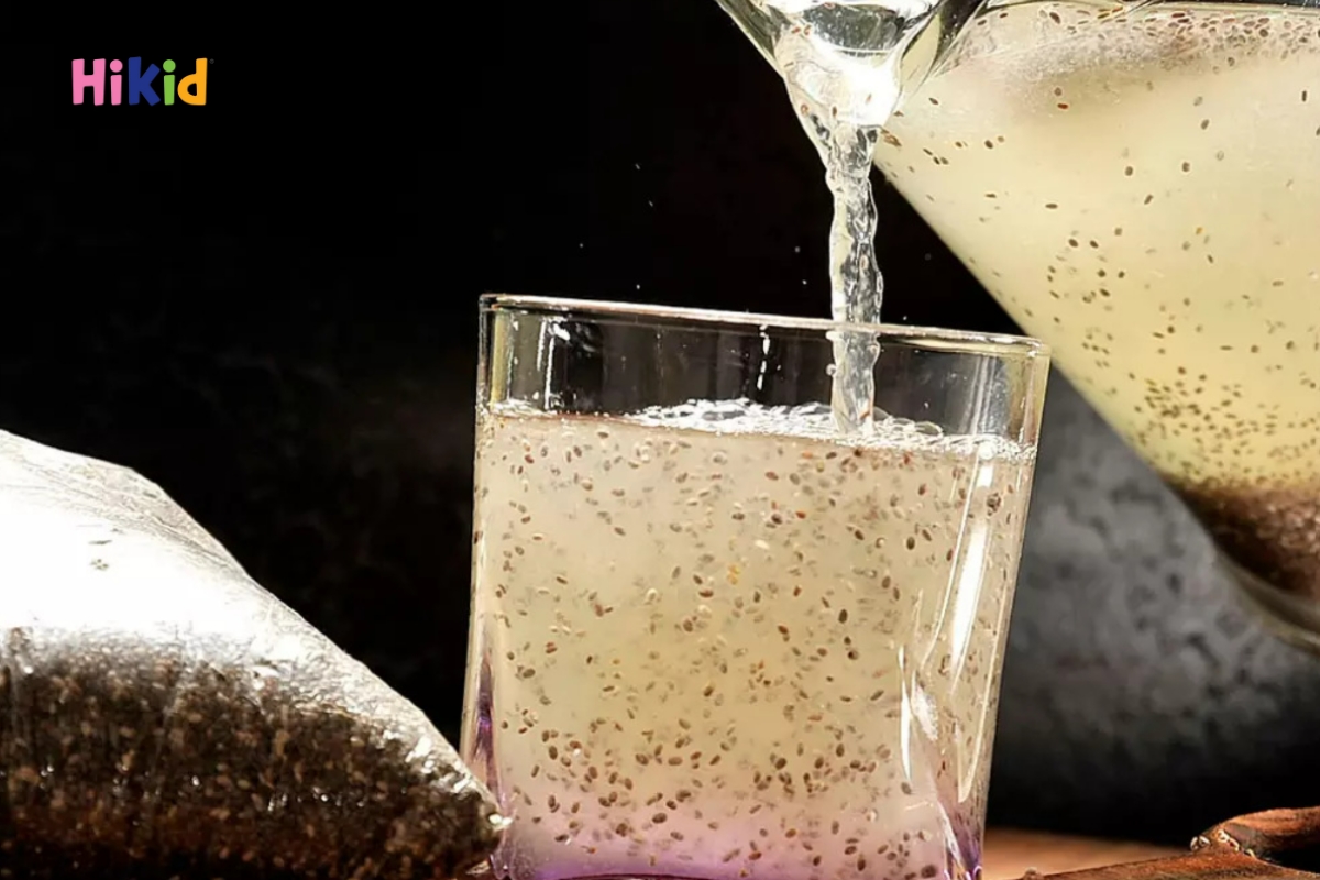 Nước hạt chia giúp giữ nước cho cơ thể, hỗ trợ cảm giác no lâu, điều hòa hệ tiêu hóa