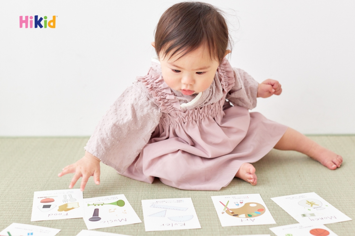 Nên sử dụng hình ảnh minh họa cho các hoạt động trong ngày để trẻ dễ nhớ