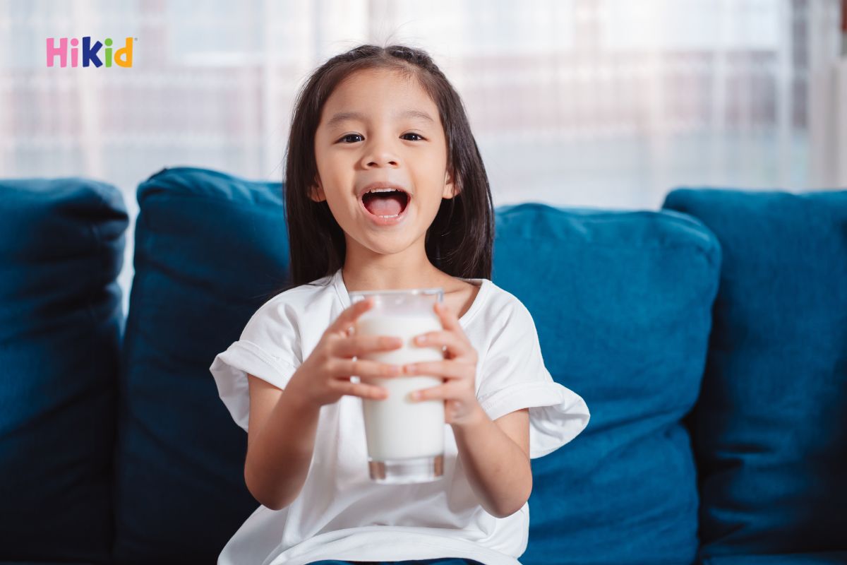 Nên chọn sữa dễ hấp thụ, thân thiện với hệ tiêu hoá của trẻ