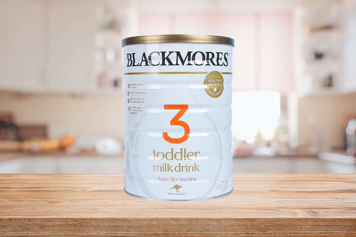 Toddler Milk Drink 3 cung cấp đầy đủ dưỡng chất để trẻ phát triển cả trí não và thể chất