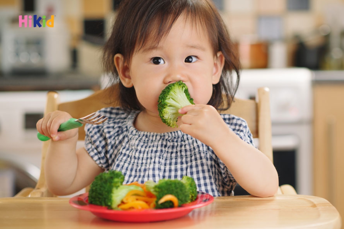 Chế độ dinh dưỡng là yếu tố quan trọng nhất giúp cho bé 2 tuổi tăng chiều cao