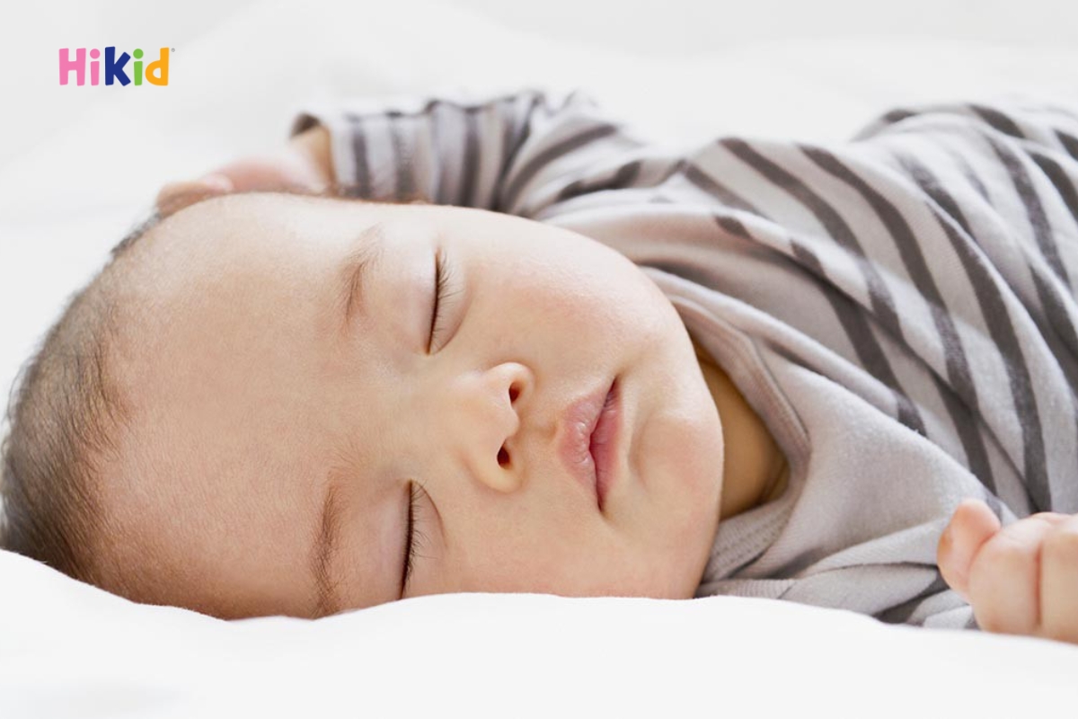 Giấc ngủ chất lượng chính là nền tảng hỗ trợ tăng chiều cao cho bé 2 tuổi