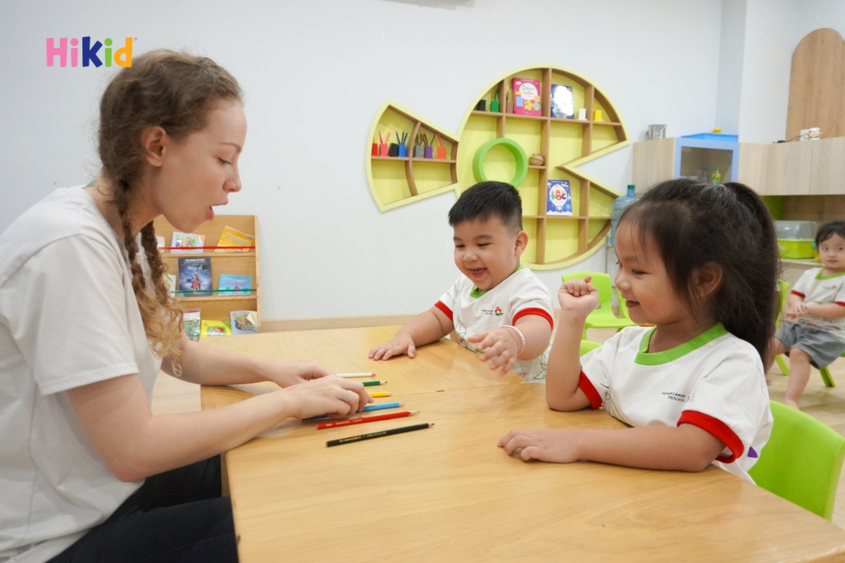 Hãy rèn luyện cho trẻ tư thế đúng ngay từ khi còn nhỏ