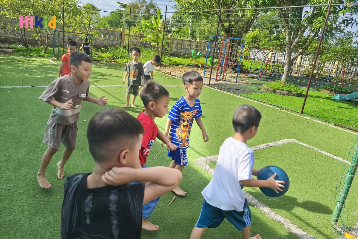 Vận động khoa học hỗ trợ tăng chiều cao cho trẻ 9 tuổi