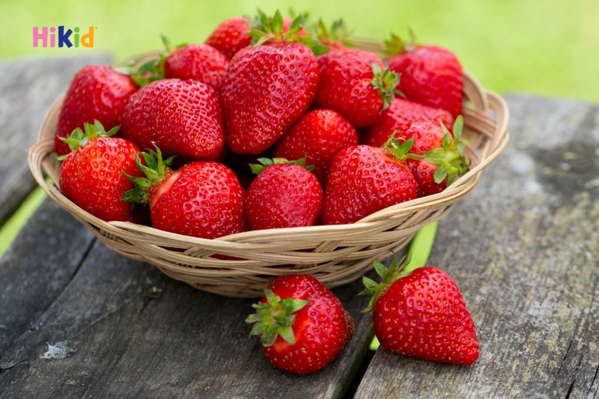 Dâu cây là trái cây tốt cho trẻ